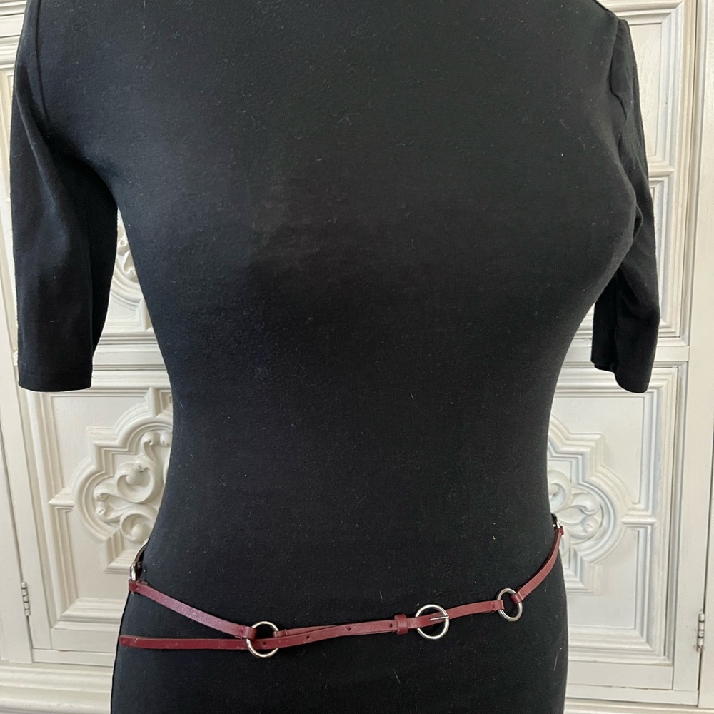 Women’s thin 1990’s inspired thin burgandy belt